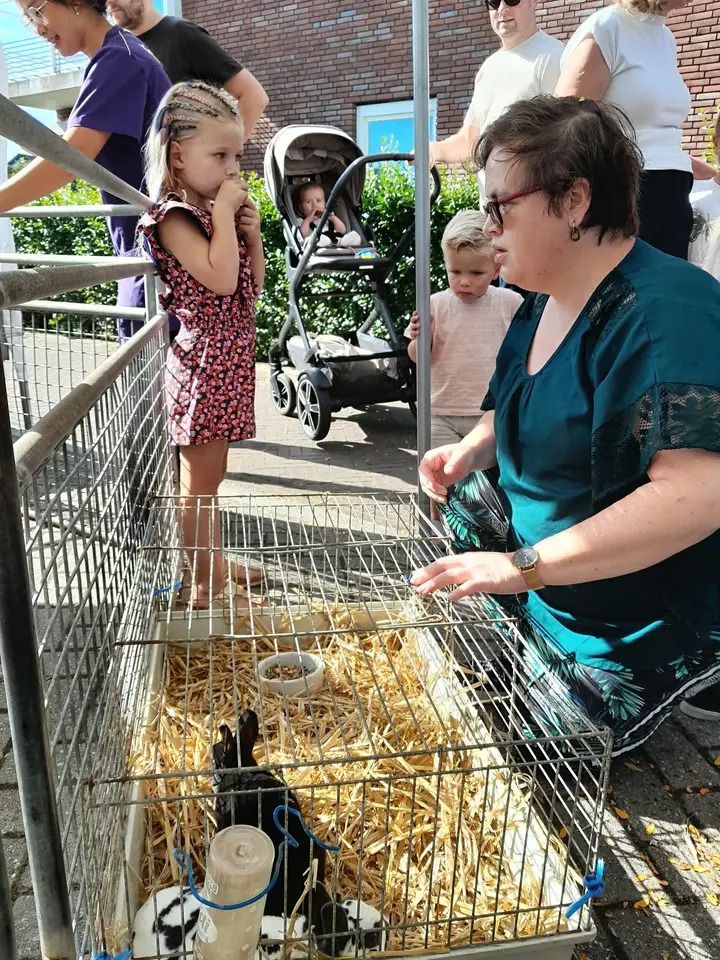 Konijntjes knuffelen